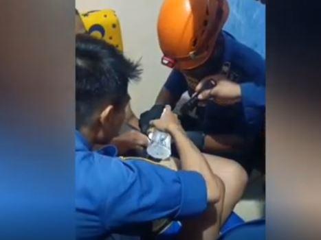 Viral Alat Vital Pria di Cileungsi Terjepit Resleting Celana, Damkar Turun Tangan