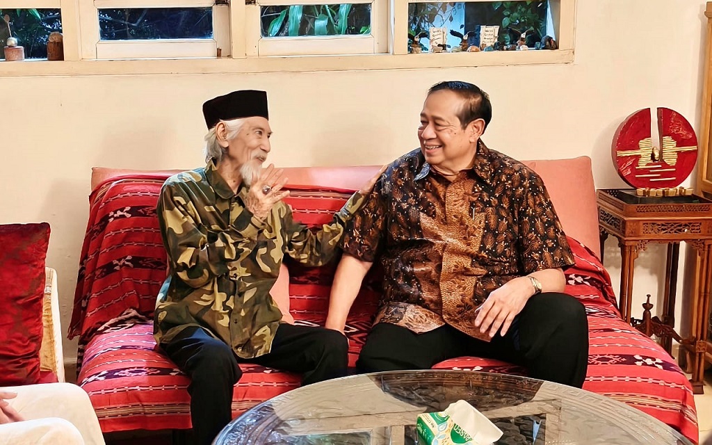SBY Bertemu Musisi Senior Yok Koeswoyo, Ungkap Rencana Tribute to Koes Plus di Pacitan