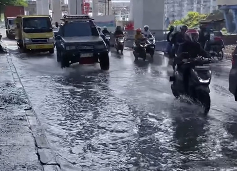 Banjir Rob di Jakarta Utara, Jalan RE Martadinata Tergenang