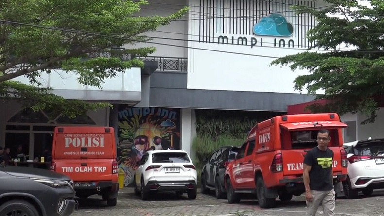 Olah TKP Ulang, Tim Labfor Amankan Obat-Obatan dari Kamar Bu Dosen Untag Semarang