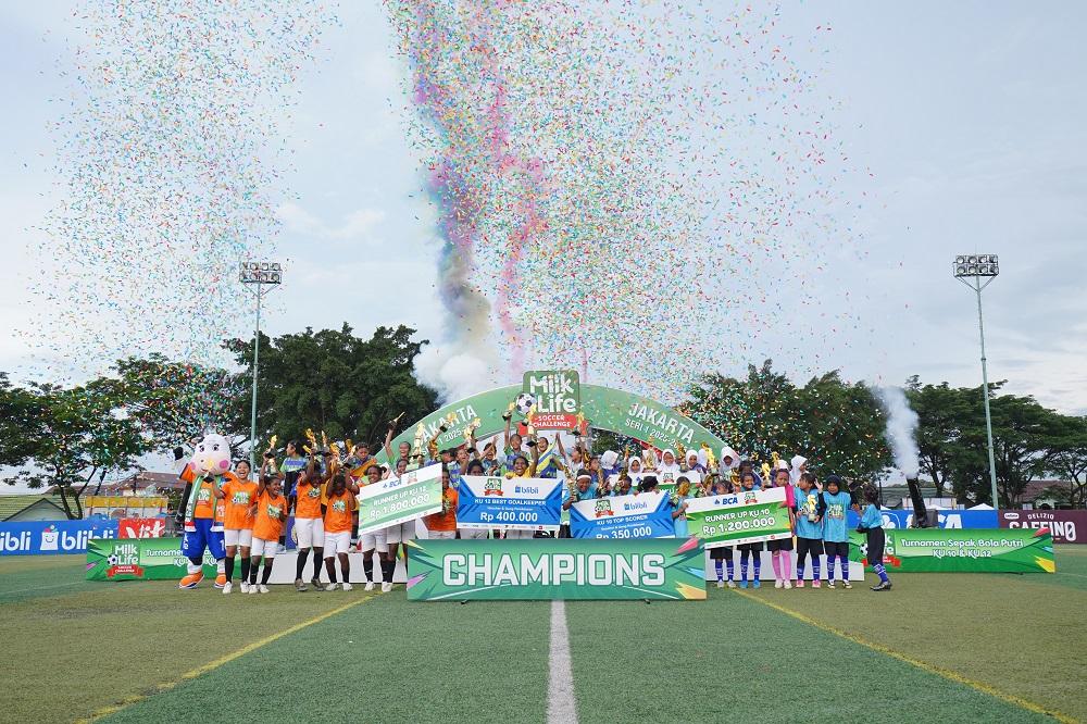 Adu Penalti Dramatis! Dua Juara Baru Lahir di MilkLife Soccer Challenge Jakarta 2025-2026