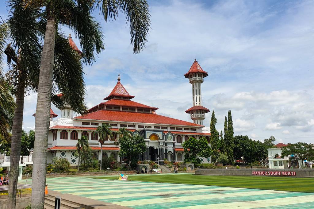 3 Jalur Alternatif Cianjur Bandung Ini Wajib Kamu Coba Saat Liburan!