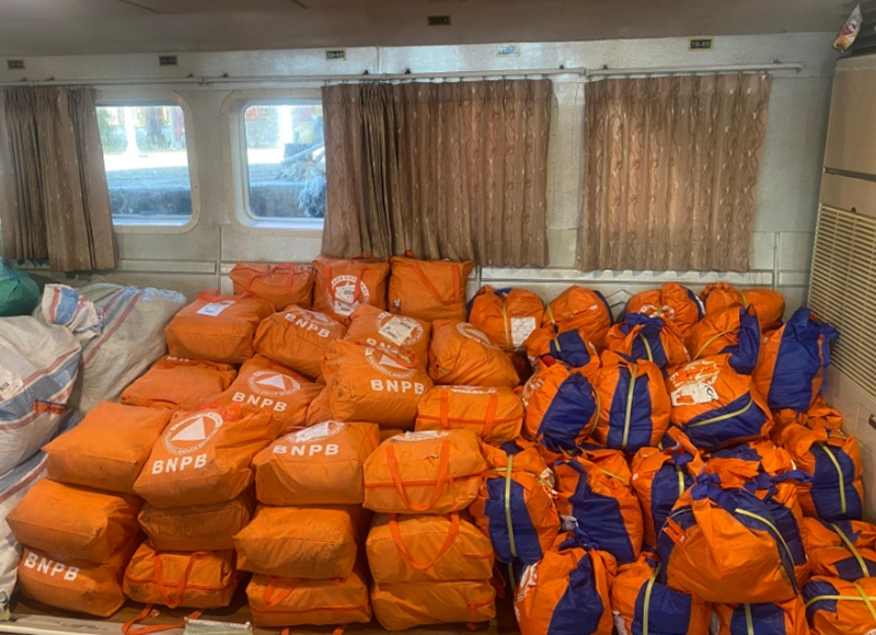 BNPB Kirim 27 Ton Bantuan lewat Laut ke Wilayah Terdampak Banjir-Longsor di Aceh