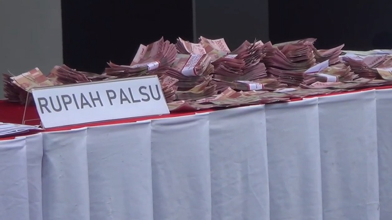 Kejari Gowa Musnahkan Rp490 Juta Uang Palsu Produksi Kampus UIN Makassar