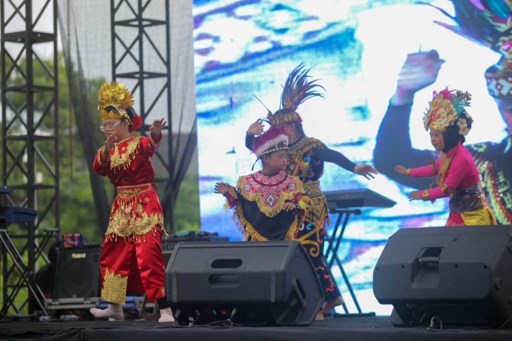 Hari Disabilitas Internasional, Anak-Anak Difabel Depok Unjuk Bakat di Festival Kreasi