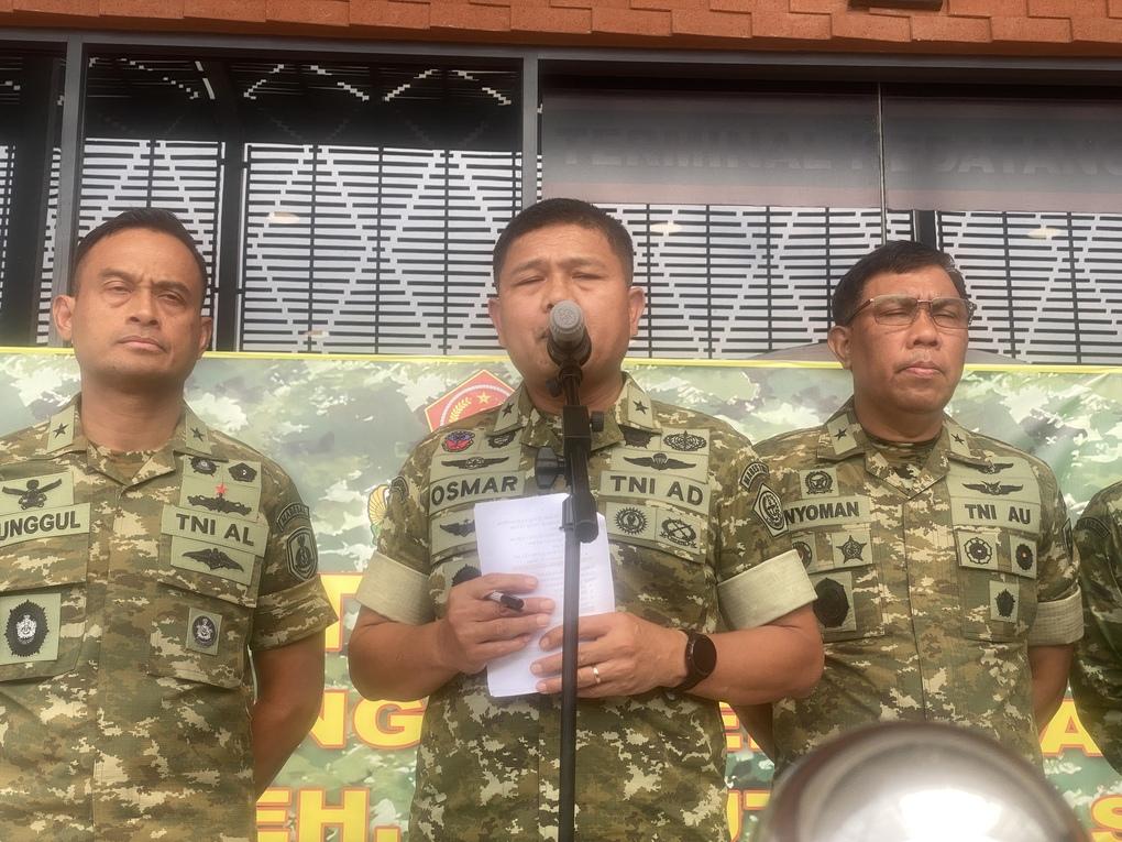 TNI Salurkan 1.559 Ton Bantuan Logistik untuk Korban Bencana Sumatera