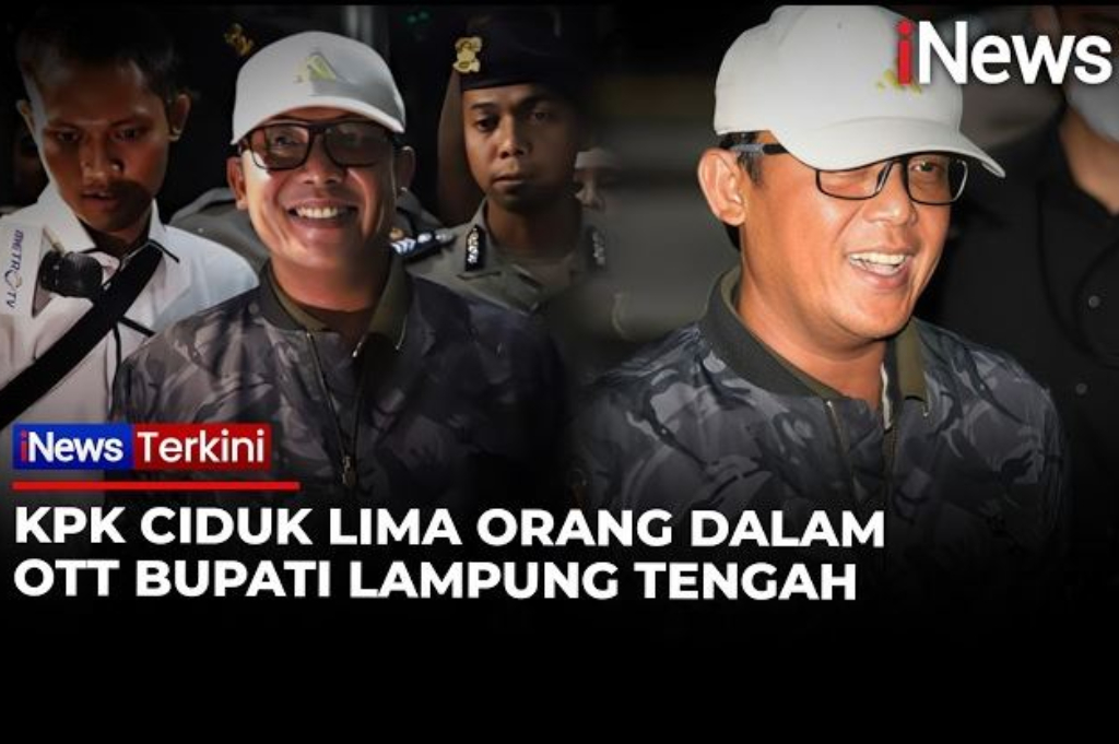 Bupati Lampung Tengah Tiba di KPK usai Terjaring OTT, Masih Sempat Lemparkan Senyum!