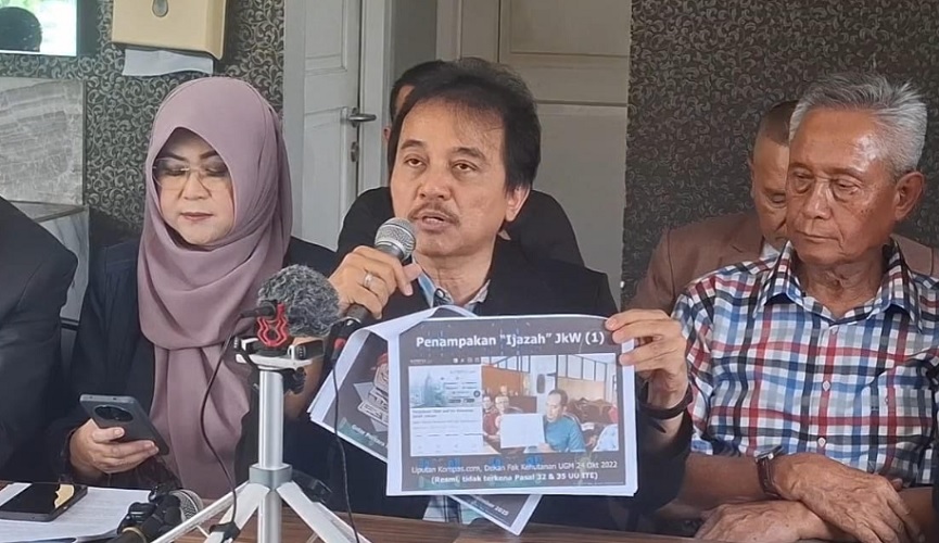 Roy Suryo Hadiri Gelar Perkara Khusus, Bawa Ijazah UGM Tahun 1985 