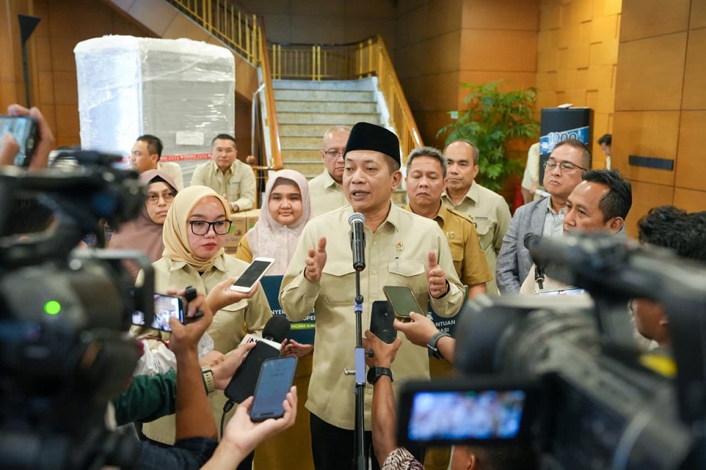 Kemenkop Galang Solidaritas Peduli Bencana Sumatra, Ringankan Beban Masyarakat
