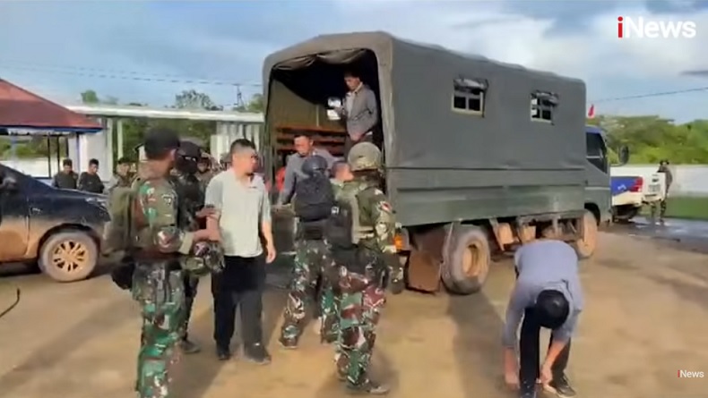 Belasan WNA China Penyerang TNI di Ketapang Ditangkap