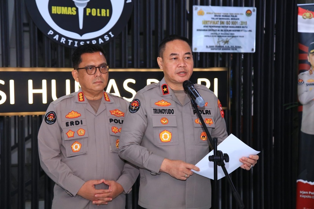 Kapolri Mutasi 1.086 Pati dan Pamen, Irjen Edy Murbowo Jabat Kapolda NTB