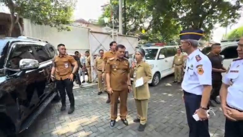 Pemprov Jateng Siapkan 16 Ambulans untuk Pemulangan Jenazah Korban Kecelakaan di Tol Semarang