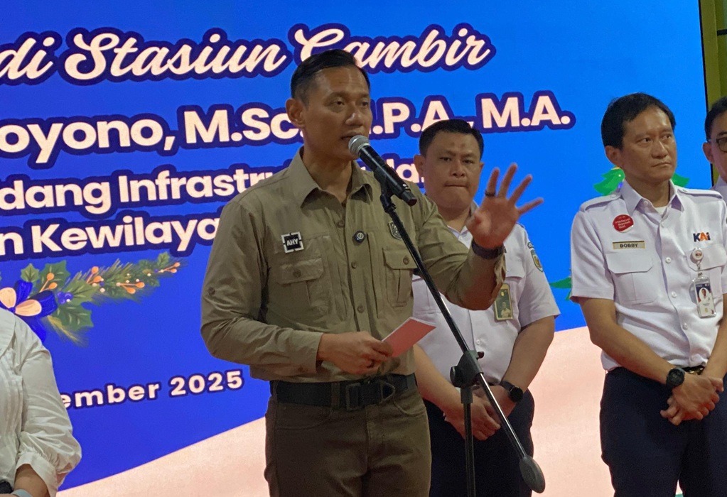 AHY Minta Investigasi Penyebab Kecelakaan Bus di Tol Krapyak 