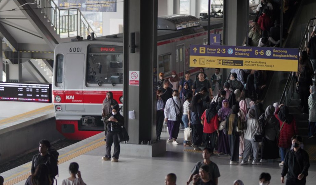 Penumpang Commuter Line Tembus 400 Juta Orang Sepanjang 2025, Jabodetabek Tertinggi