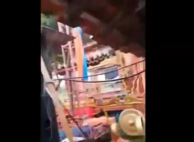 Detik-Detik Mencekam Tenda Pernikahan di Cirebon Roboh Disapu Angin Kencang, Tamu Berhamburan