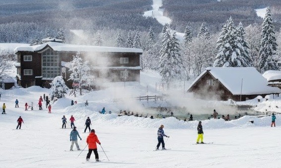 Memilukan, Bocah 5 Tahun Tewas Terjepit Travelator di Resor Ski Jepang