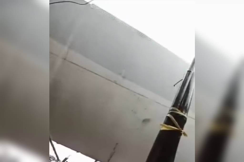 Sayap Pesawat Nyangkut di Rumah Warga Bogor gegara Puting Beliung, BMKG Buka Suara