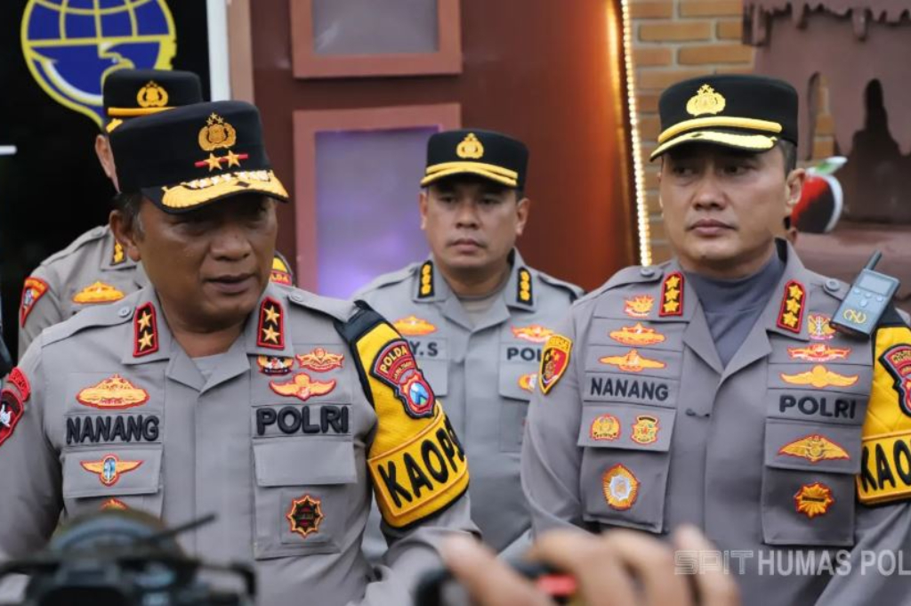 Jelang Tahun Baru, Kapolda Jatim Cek Pos Pengamanan-Pelayanan di Malang Raya