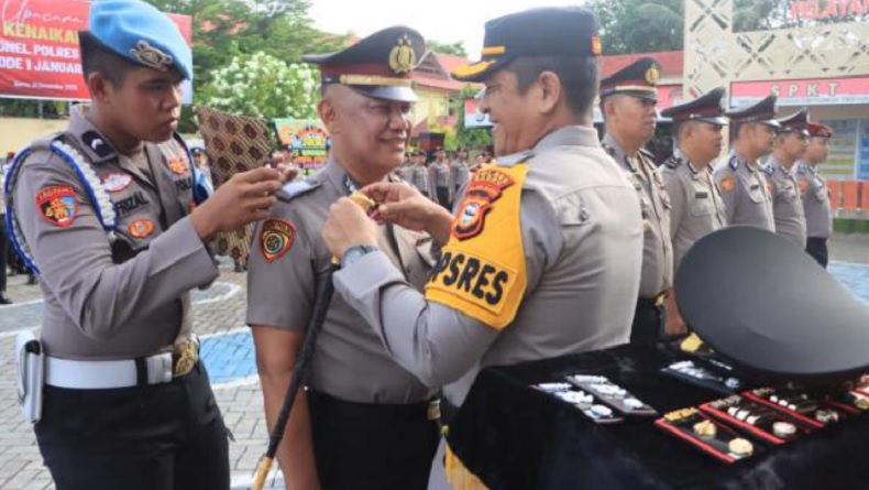 44 Personel Polres Barru Naik Pangkat, 9 Perwira 44 Bintara