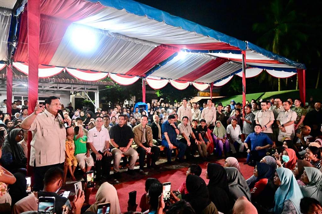 Rayakan Malam Tahun Baru di Tapsel, Prabowo Ajak Warga Doa Bersama 