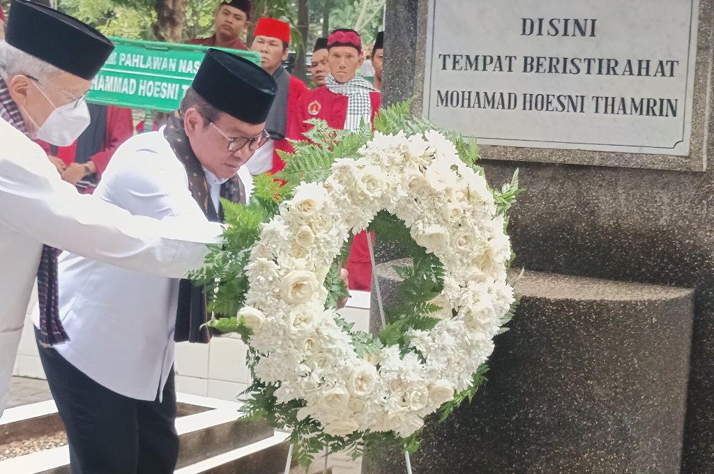 Pramono Ziarah ke Makam Pahlawan MH Thamrin, Serukan Orang Betawi Bersatu