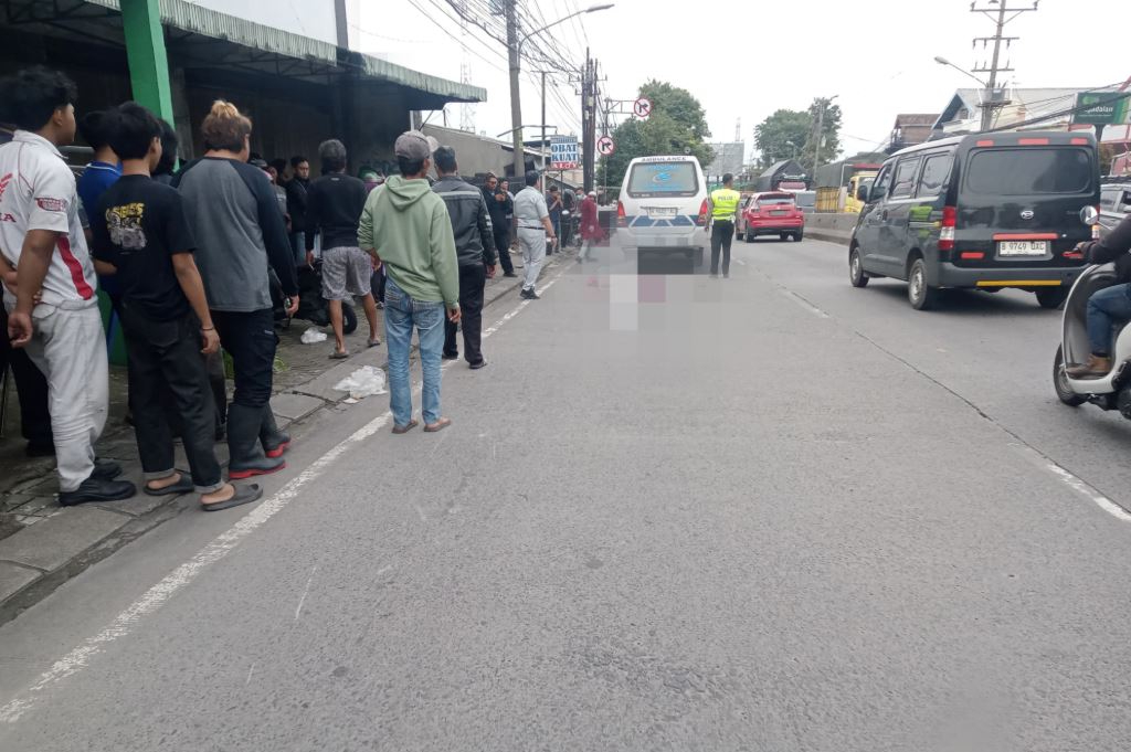 Kecelakaan di Ungaran Semarang, Ibu Tewas Jatuh dari Motor saat Dibonceng Anak