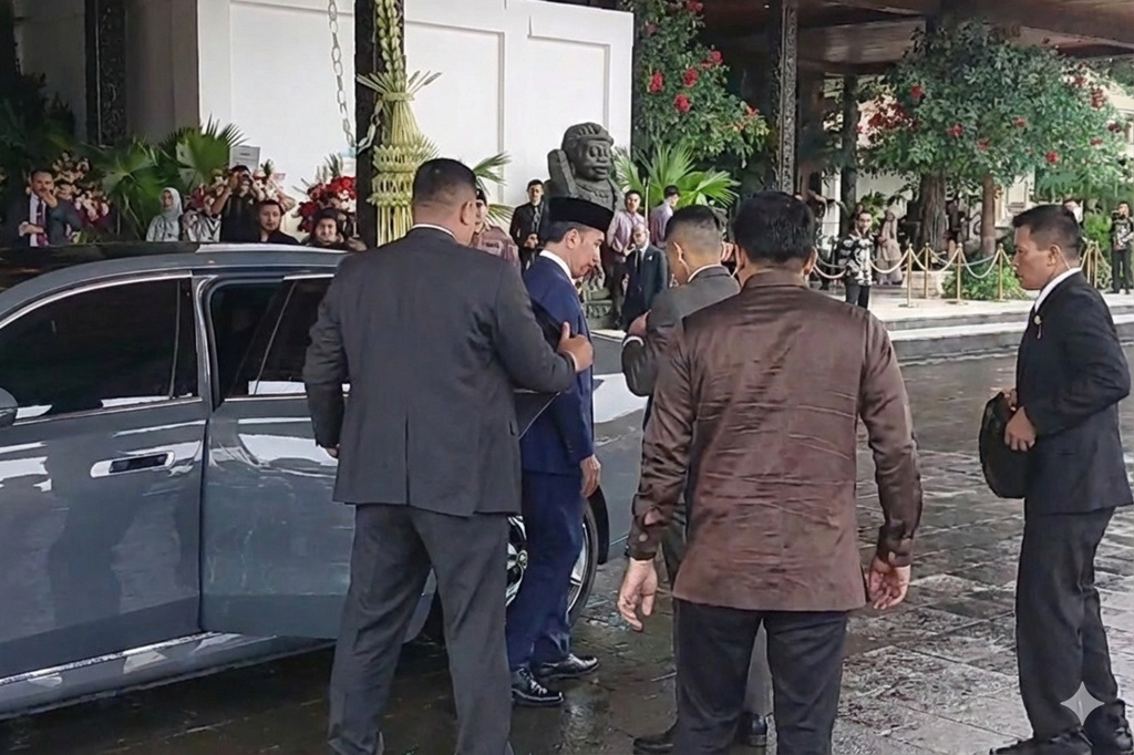 Prabowo dan Jokowi Jadi Saksi Nikah Sespri Presiden di TMII
