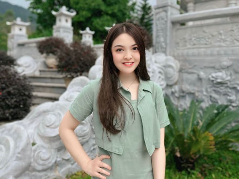 Profil Hanna Arinawati, Artis sekaligus Dosen Terbaik FHUI yang Inspiratif!