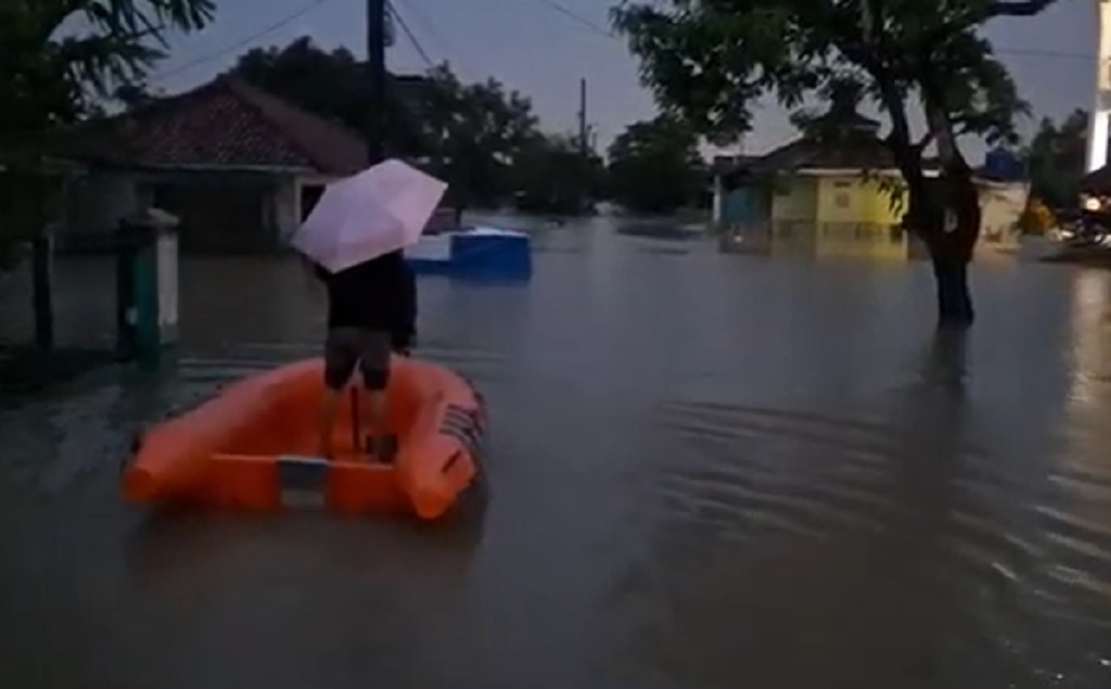 Update Banjir Karawang, Ribuan Rumah Kembali Terendam hingga 2 Meter