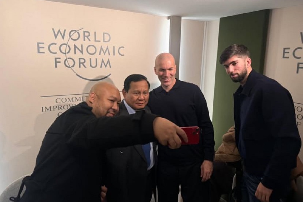 Wow! Prabowo dan Didit Bertemu Legenda Prancis Zinedine Zidane di Swiss