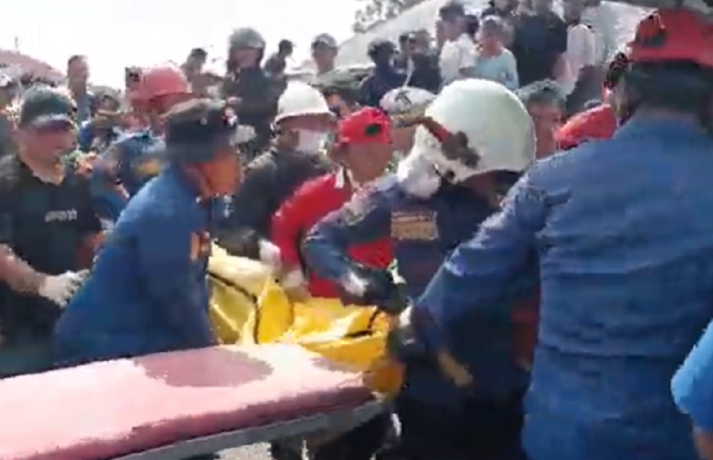Identitas 5 Korban Tewas Kecelakaan Beruntun Truk Trailer di Tanah Datar