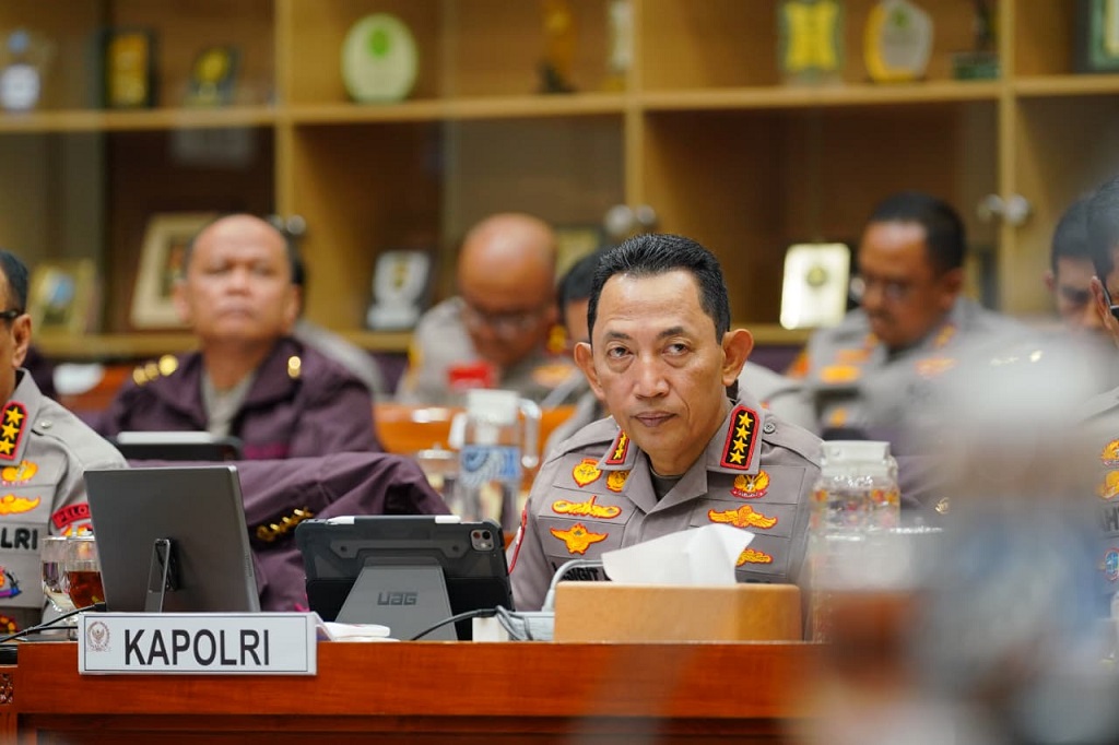 Kapolri Instruksikan Buru Pelaku Penembakan Pilot Smart Air