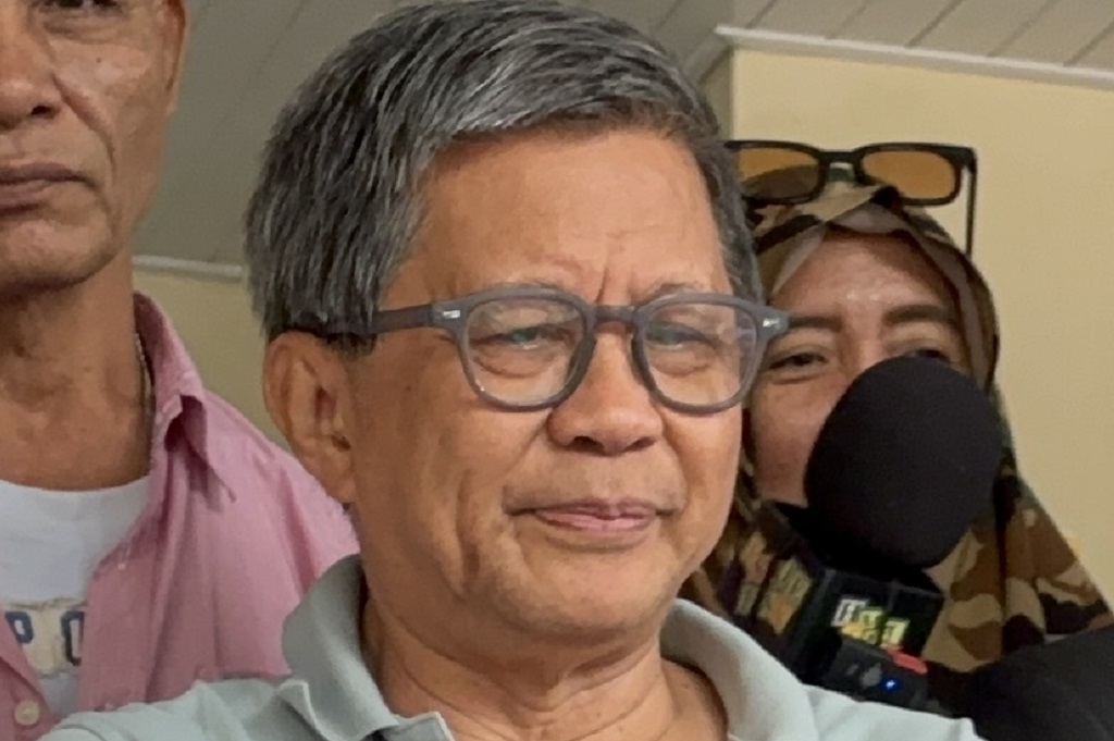 Rocky Gerung Bela Dokter Tifa yang Teliti Ijazah Jokowi: Mana Ada Penelitian Menghina