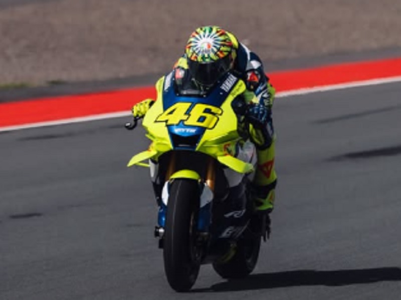 Valentino Rossi Akhirnya Mengaspal di Mandalika, Penantian 5 Tahun Fans Indonesia Terbayar