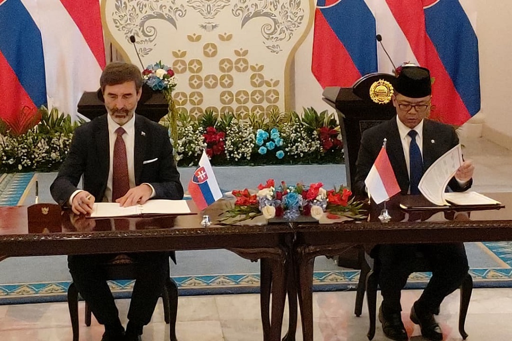 Bertemu Sugiono, Menlu Slovakia Tawarkan Pengembangan Energi Nuklir di Indonesia