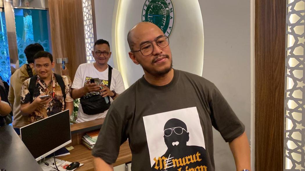 Pandji Pragiwaksono Tidak Kapok Stand Up Comedy, Alasannya Mengejutkan!