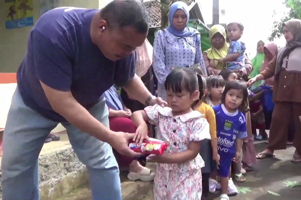 MNC Peduli Salurkan Makanan-Mainan Edukatif ke Posyandu Kurnia Sukabumi