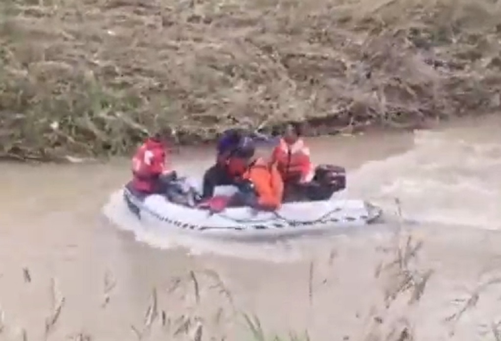 3 Pemuda Tenggelam usai Ban Karet Terbalik di Sungai Bodri Kendal, 1 Hilang