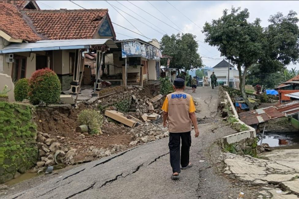 Update Bencana Tanah Bergerak di Padasari Tegal, 2.453 Warga Mengungsi