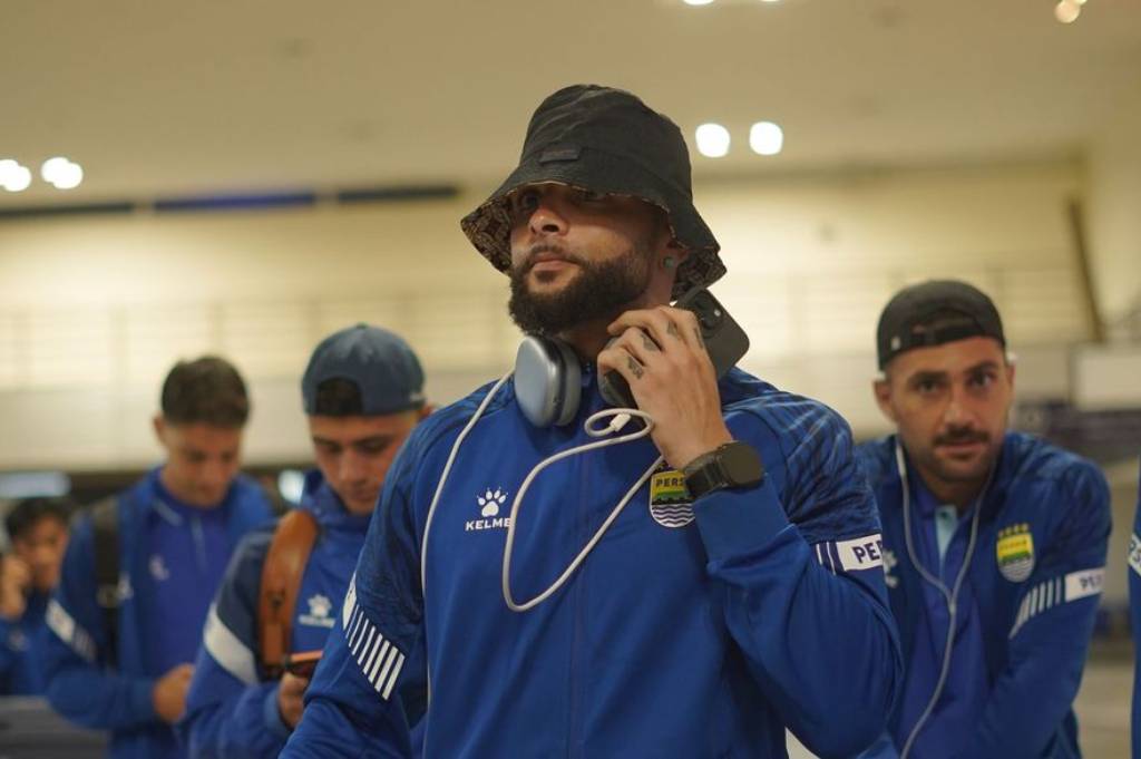 Layvin Kurzawa Berpeluang Debut saat Persib Hadapi Ratchaburi di ACL 2