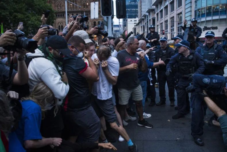 Tolak Kunjungan Presiden Israel, Ratusan Demonstran Australia Kepung Gedung Parlemen