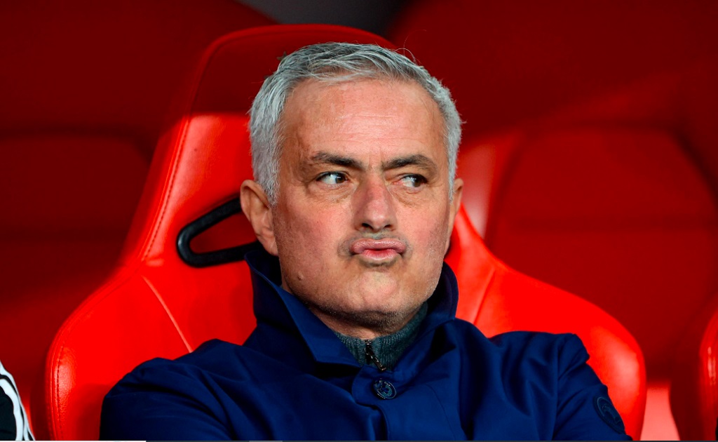 Jose Mourinho Diincar Real Madrid, Benfica Kirim Sinyal Tegas