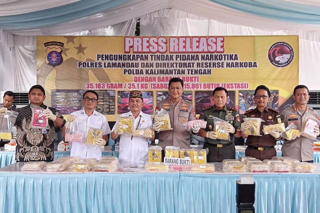 Polisi Gagalkan Penyelundupan Sabu 35,1 Kg di Jalan Trans Kalimantan, 2 Kurir Ditangkap