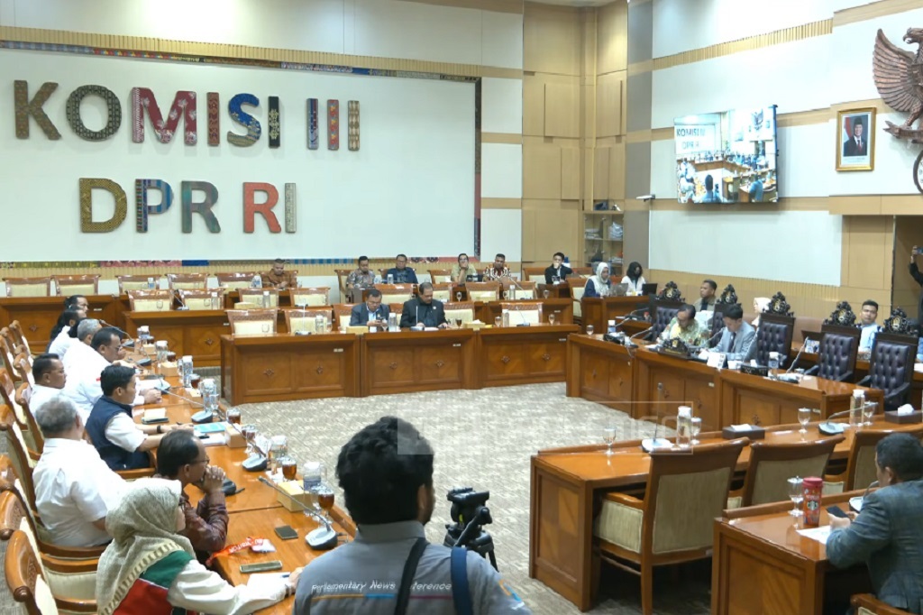 Temui Komisi III DPR, KSPSI-KSBSI-KSPI Kompak Dukung Polri Tetap di Bawah Presiden