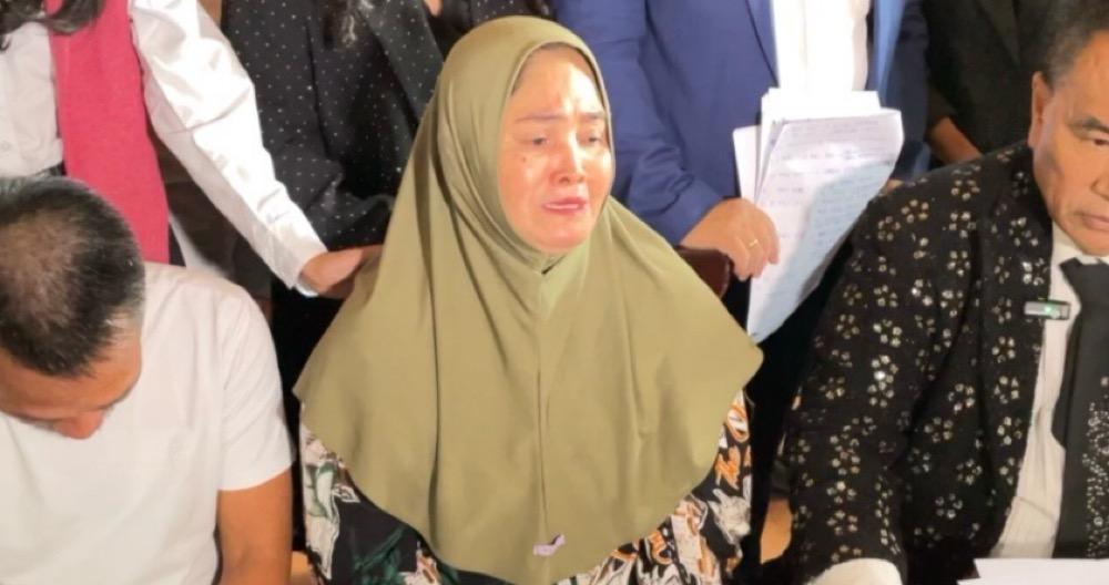 Tangis Ibu ABK yang Dituntut Mati Kasus Sabu 2 Ton Pecah: Anak Saya Tak Terlibat