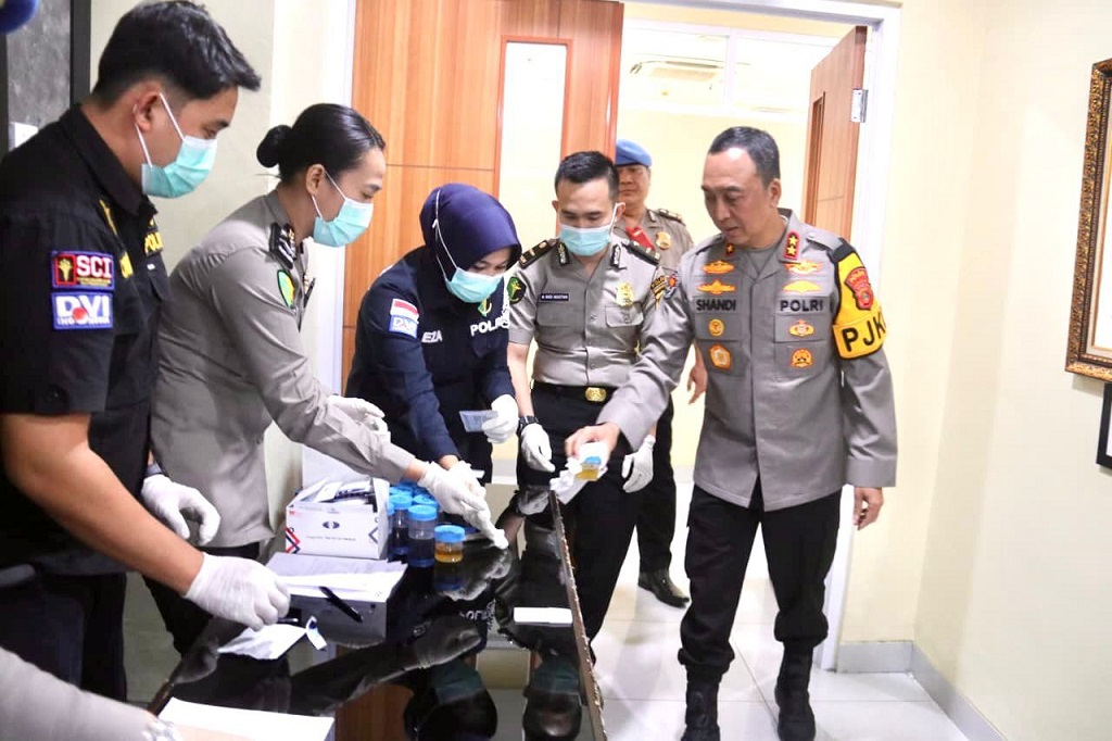 Polda Sumsel Tes Urine Massal Anggota, Tak Ada Ampun buat Polisi Pakai Narkoba