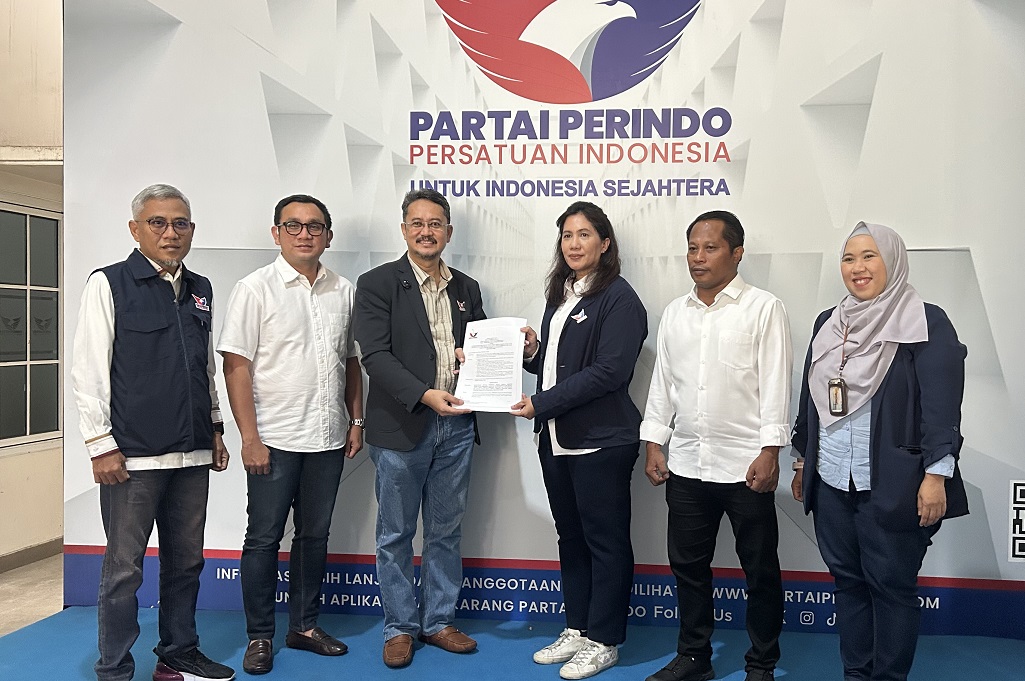 DPP Partai Perindo Serahkan SK Ketua DPW Jambi ke Christina Glorya Purba