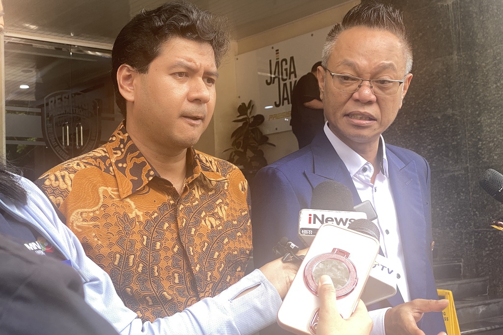 Ade Darmawan Ungkap Pesan Jokowi ke Roy Suryo cs: Kita Ketemu di Pengadilan