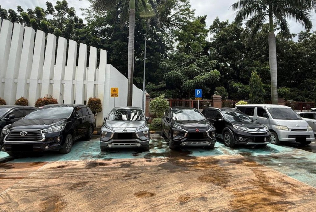 KPK Sita 5 Mobil dari Kantor Bea Cukai terkait Kasus Suap Impor, Ini Penampakannya