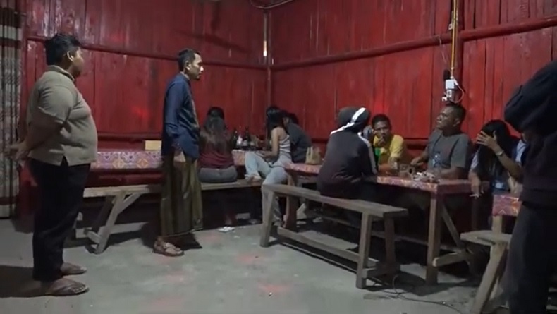 Tarawih Terganggu dengan Musik, Sejumlah Pemuda Datangi Kafe Remang-Remang di Pelalawan